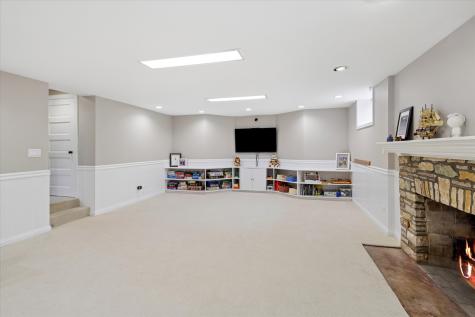 1018 Eastwood Road Glencoe IL 60022