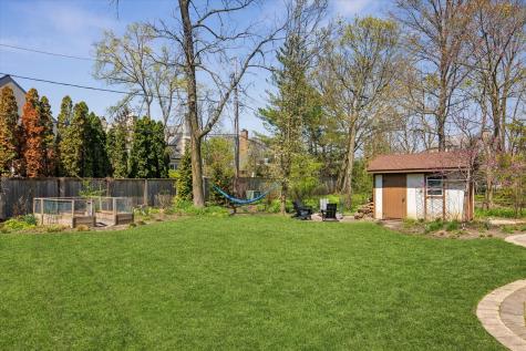 1018 Eastwood Road Glencoe IL 60022