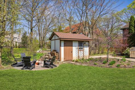 1018 Eastwood Road Glencoe IL 60022