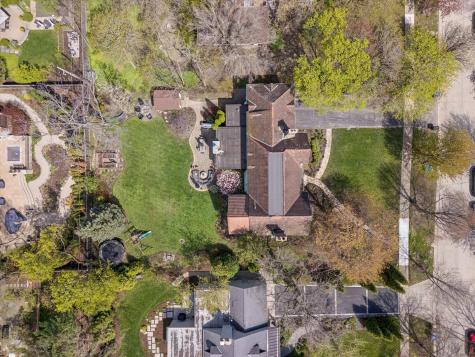 1018 Eastwood Road Glencoe IL 60022