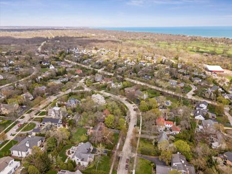 1018 Eastwood Road Glencoe IL 60022