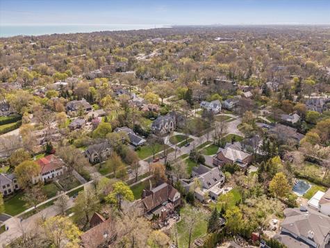 1018 Eastwood Road Glencoe IL 60022