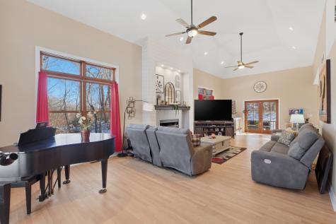 307 Knollwood Drive Dixon IL 61021