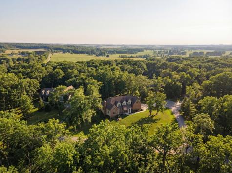 307 Knollwood Drive Dixon IL 61021