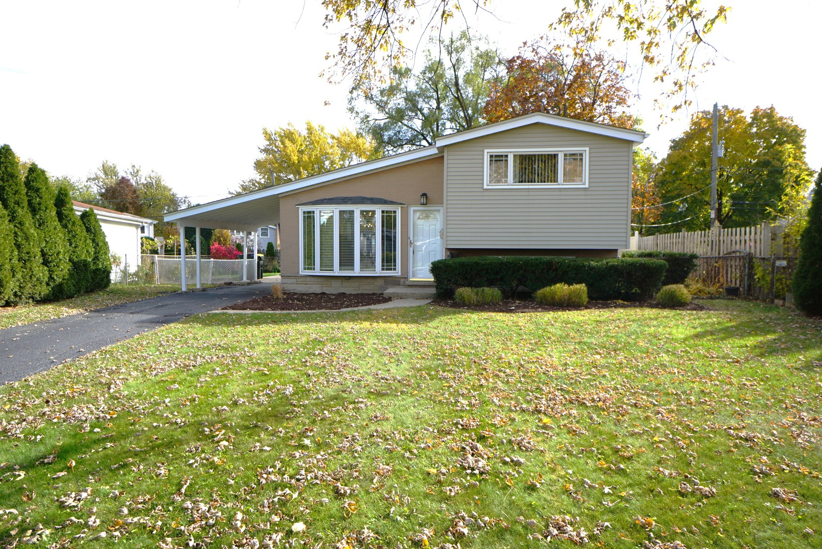203 Valerie Court Glenview IL 60025