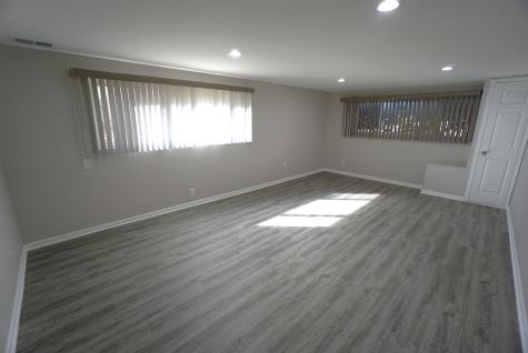 203 Valerie Court Glenview IL 60025