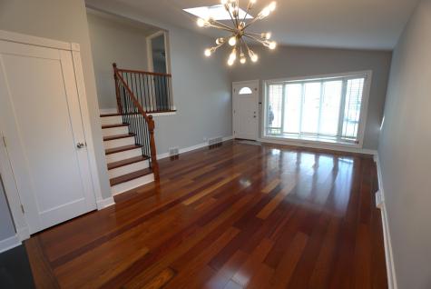 203 Valerie Court Glenview IL 60025