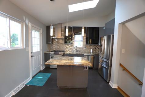 203 Valerie Court Glenview IL 60025