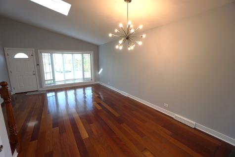 203 Valerie Court Glenview IL 60025