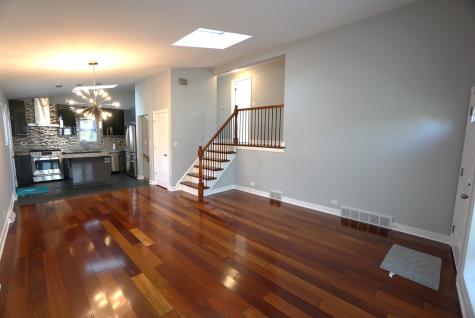 203 Valerie Court Glenview IL 60025