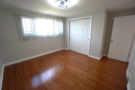 203 Valerie Court Glenview IL 60025