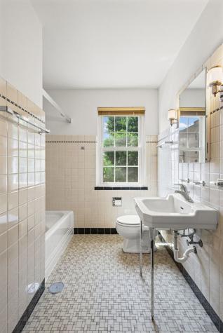 1619 North New England Avenue Chicago IL 60707