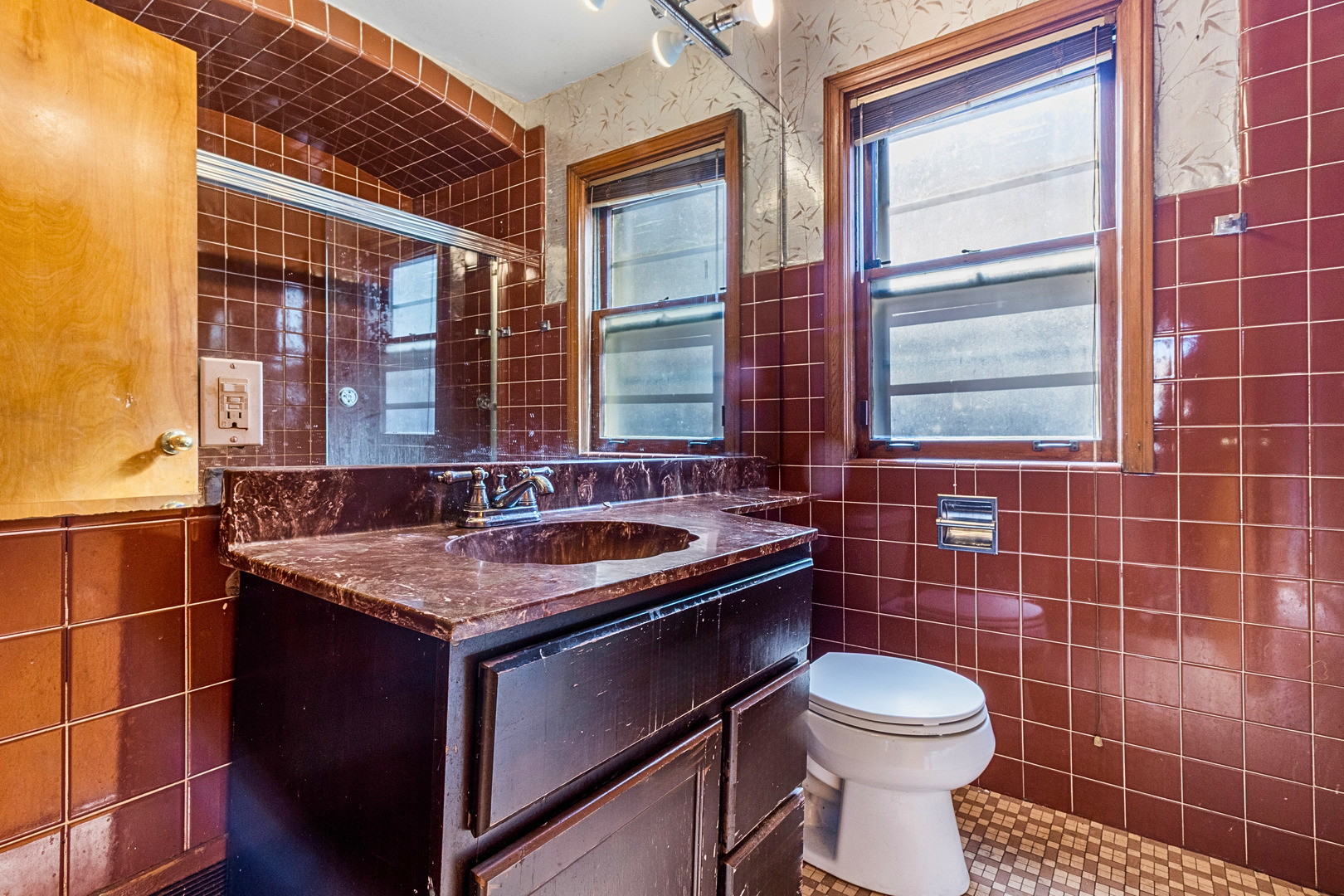 8801 South Clyde Avenue Chicago IL 60617