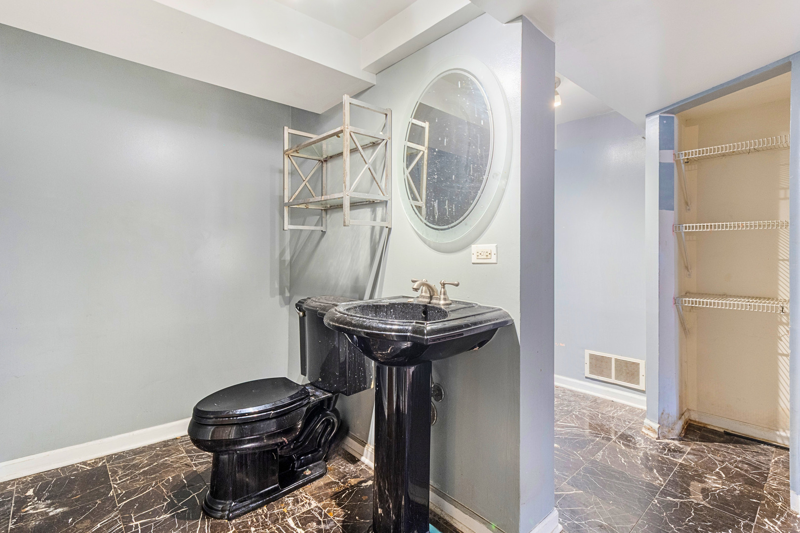 8801 South Clyde Avenue Chicago IL 60617