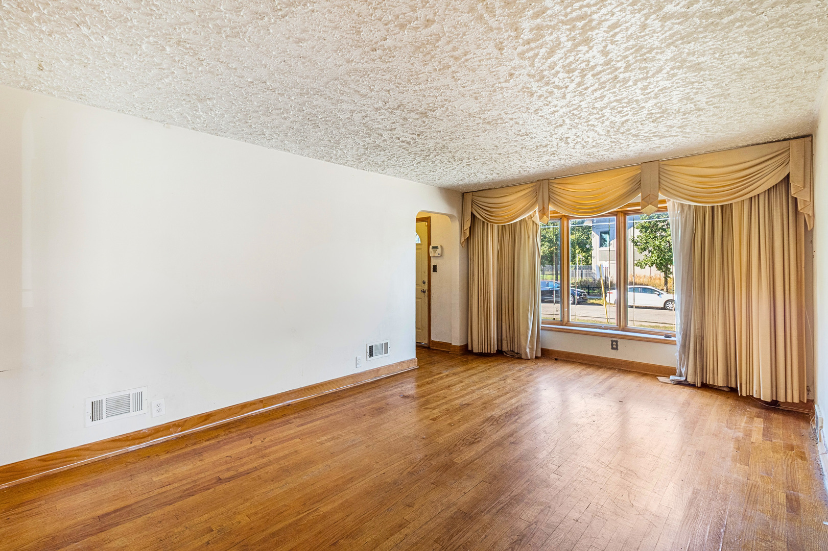 8801 South Clyde Avenue Chicago IL 60617