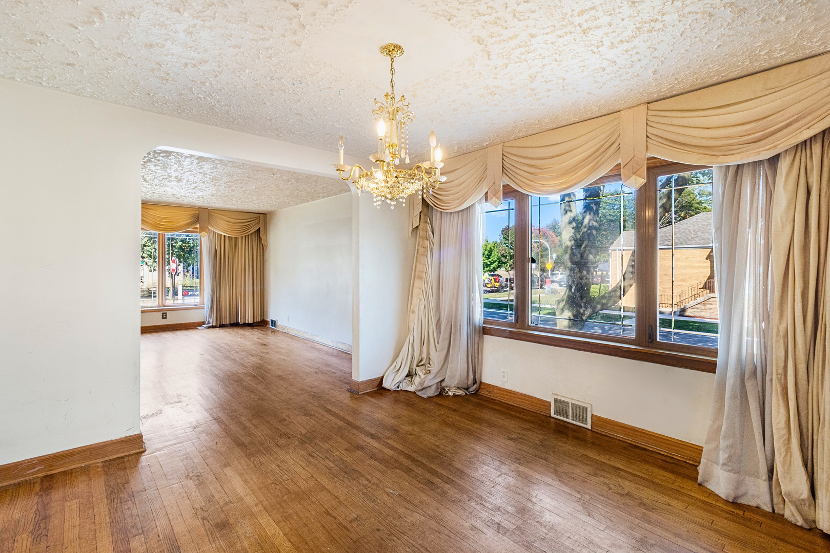 8801 South Clyde Avenue Chicago IL 60617