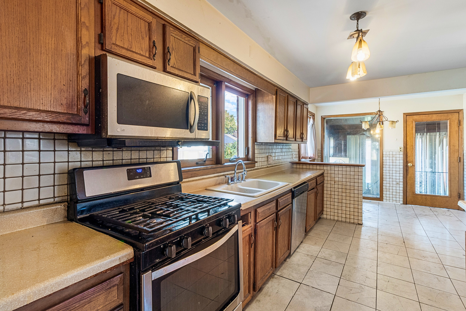 8801 South Clyde Avenue Chicago IL 60617