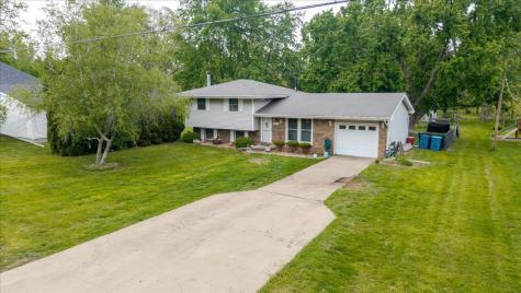 312 East Adams Street Towanda IL 61776
