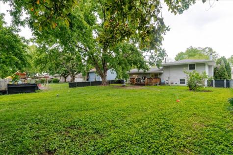 312 East Adams Street Towanda IL 61776