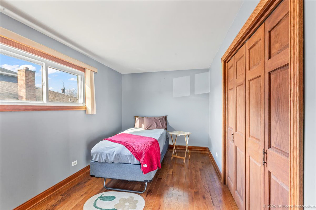 11122 South Saint Louis Avenue Chicago IL 60655