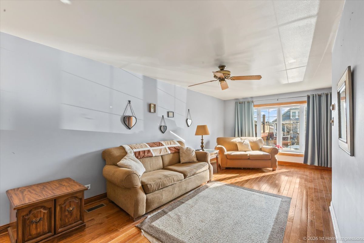 11122 South Saint Louis Avenue Chicago IL 60655