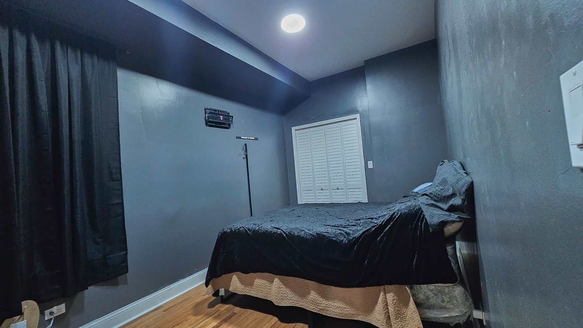 907 North Leamington Avenue Chicago IL 60651