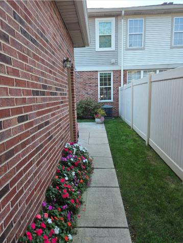 6577 Pine Lake Drive Tinley Park IL 60477