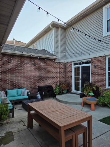 6577 Pine Lake Drive Tinley Park IL 60477