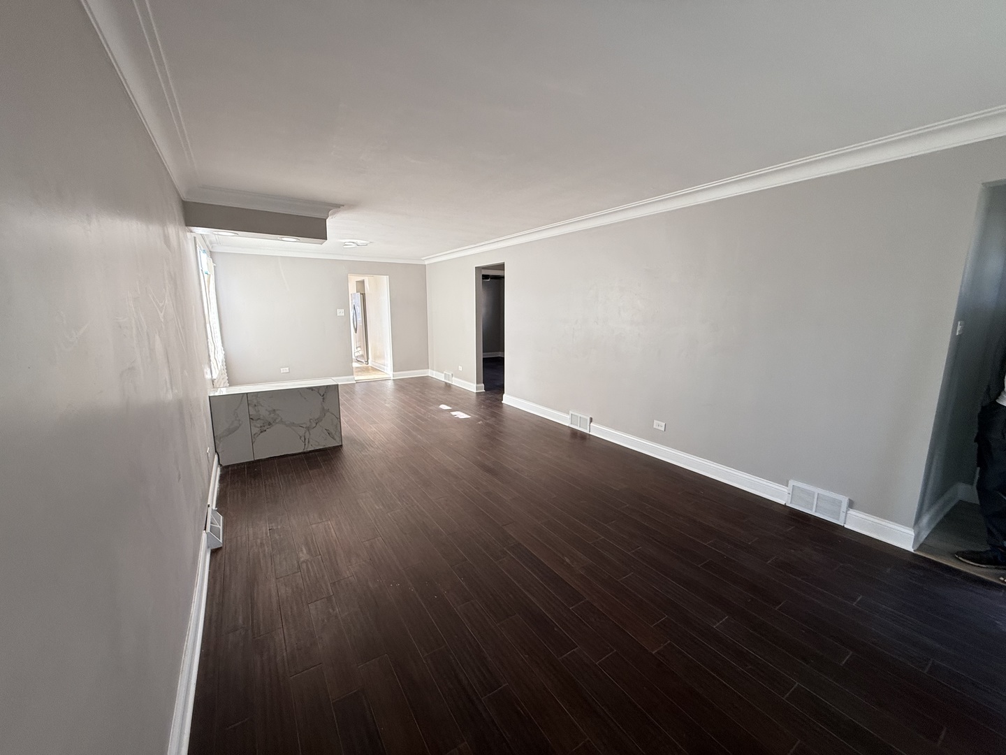 8958 South Oglesby Avenue Chicago IL 60617