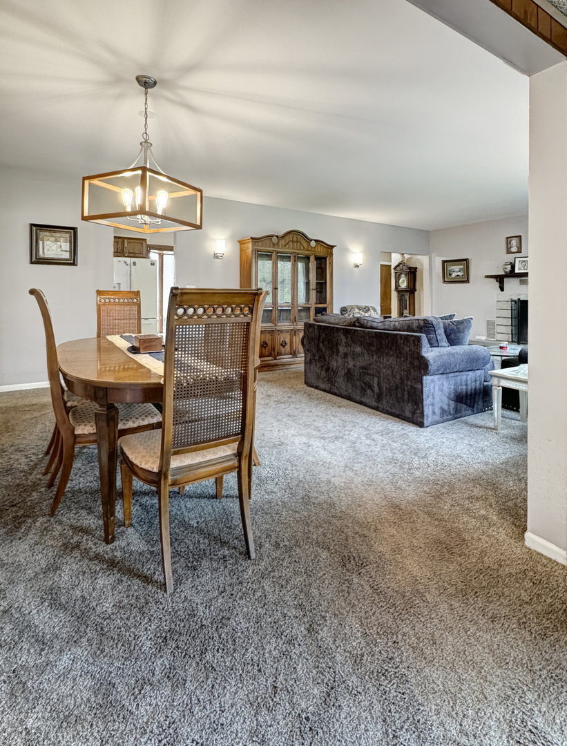 435 Forest Trail Oak Brook IL 60523