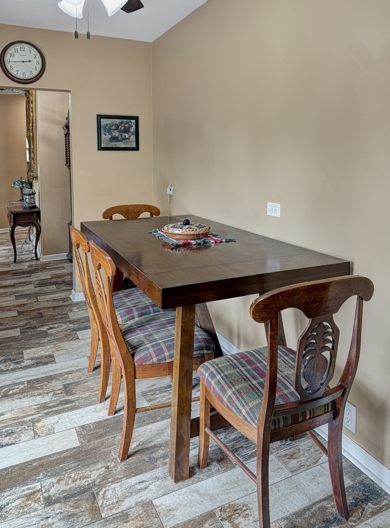 435 Forest Trail Oak Brook IL 60523