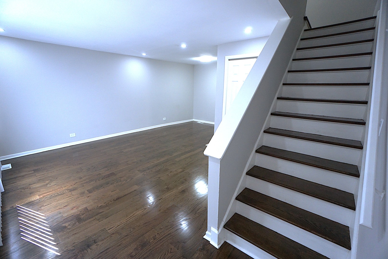 6122 North Winthrop Avenue Chicago IL 60660