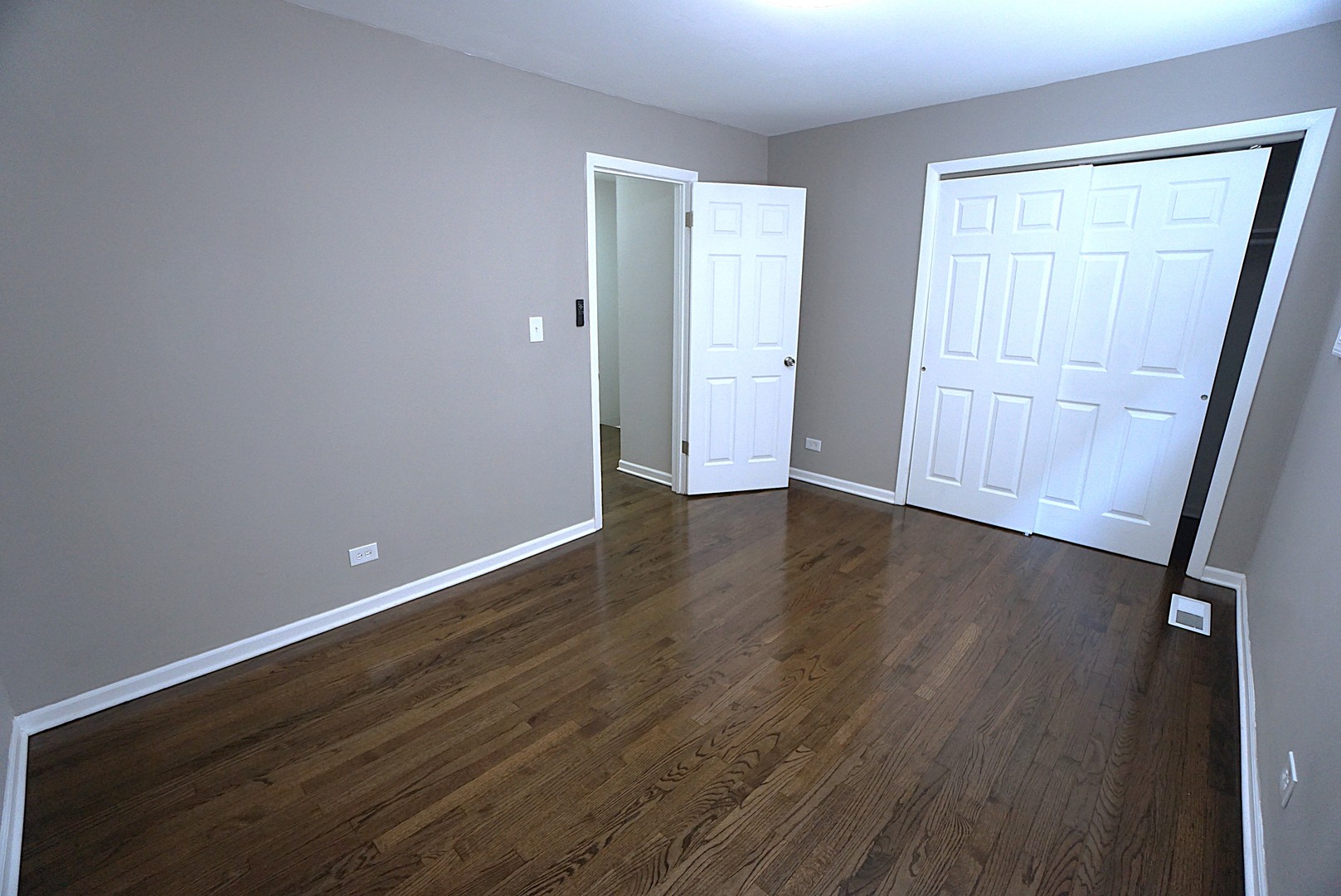 6122 North Winthrop Avenue Chicago IL 60660