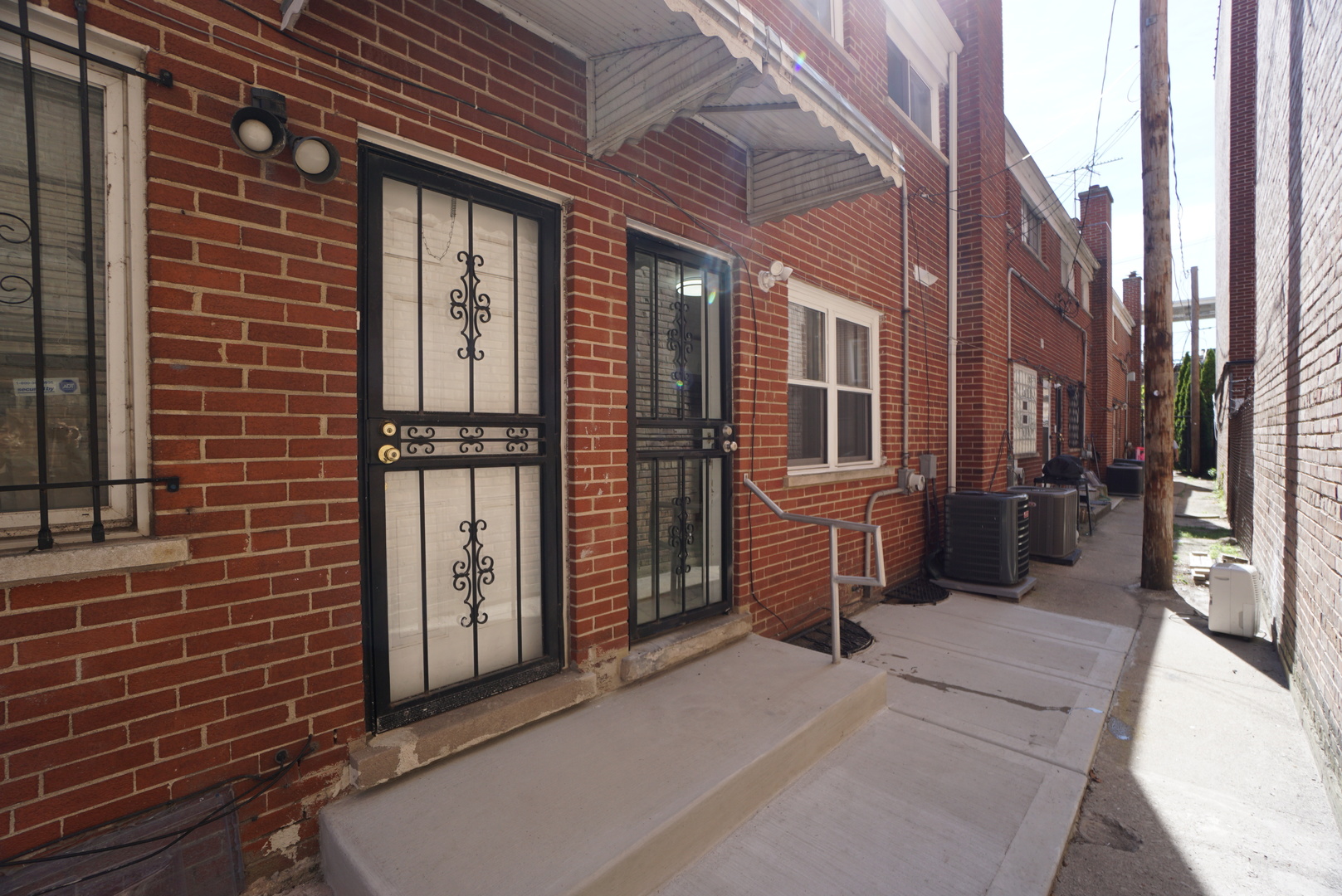 6122 North Winthrop Avenue Chicago IL 60660