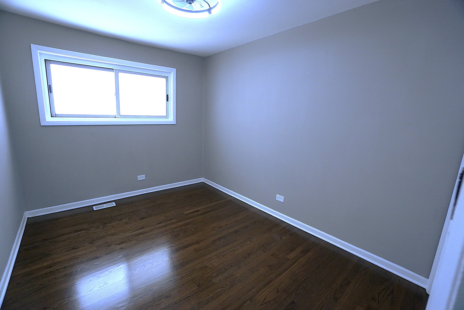 6122 North Winthrop Avenue Chicago IL 60660