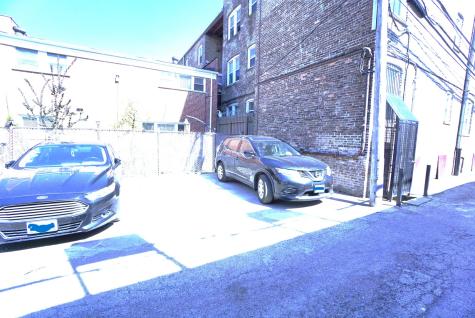 6122 North Winthrop Avenue Chicago IL 60660