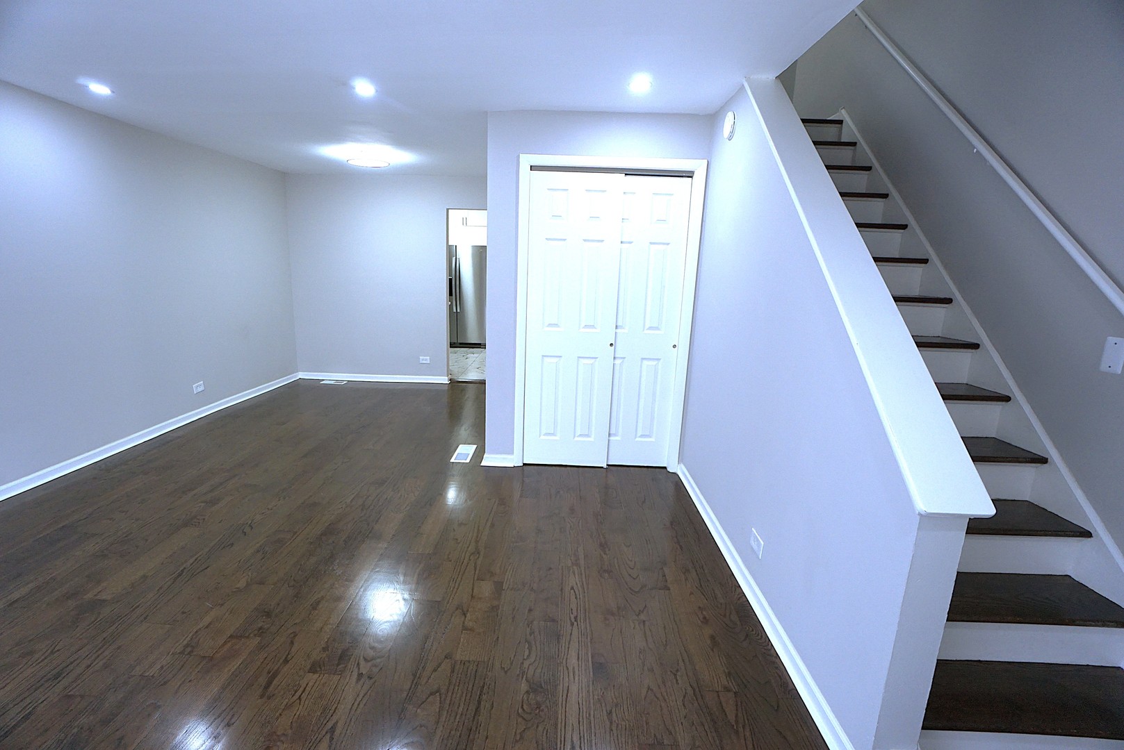 6122 North Winthrop Avenue Chicago IL 60660