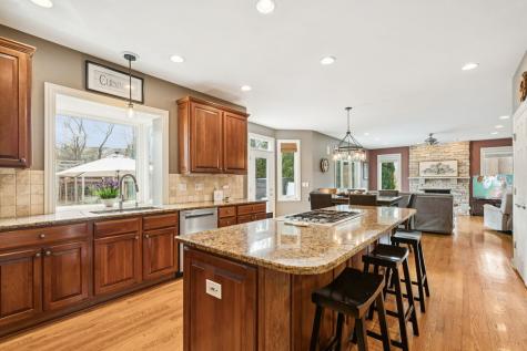 14101 West Rodmell Court Libertyville IL 60048