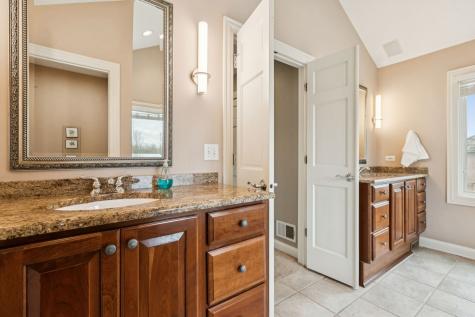 14101 West Rodmell Court Libertyville IL 60048
