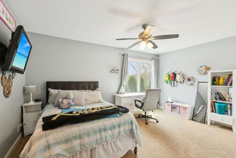 14101 West Rodmell Court Libertyville IL 60048