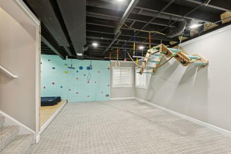 14101 West Rodmell Court Libertyville IL 60048