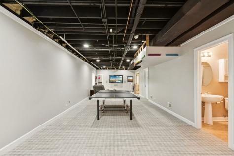 14101 West Rodmell Court Libertyville IL 60048