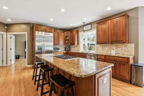 14101 West Rodmell Court Libertyville IL 60048