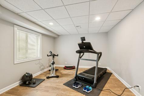 14101 West Rodmell Court Libertyville IL 60048