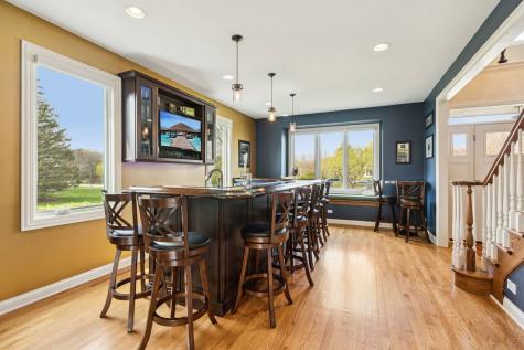 14101 West Rodmell Court Libertyville IL 60048