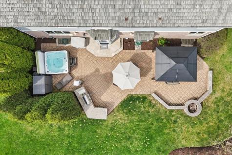 14101 West Rodmell Court Libertyville IL 60048