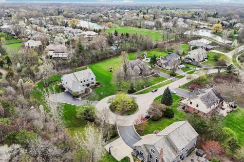 14101 West Rodmell Court Libertyville IL 60048