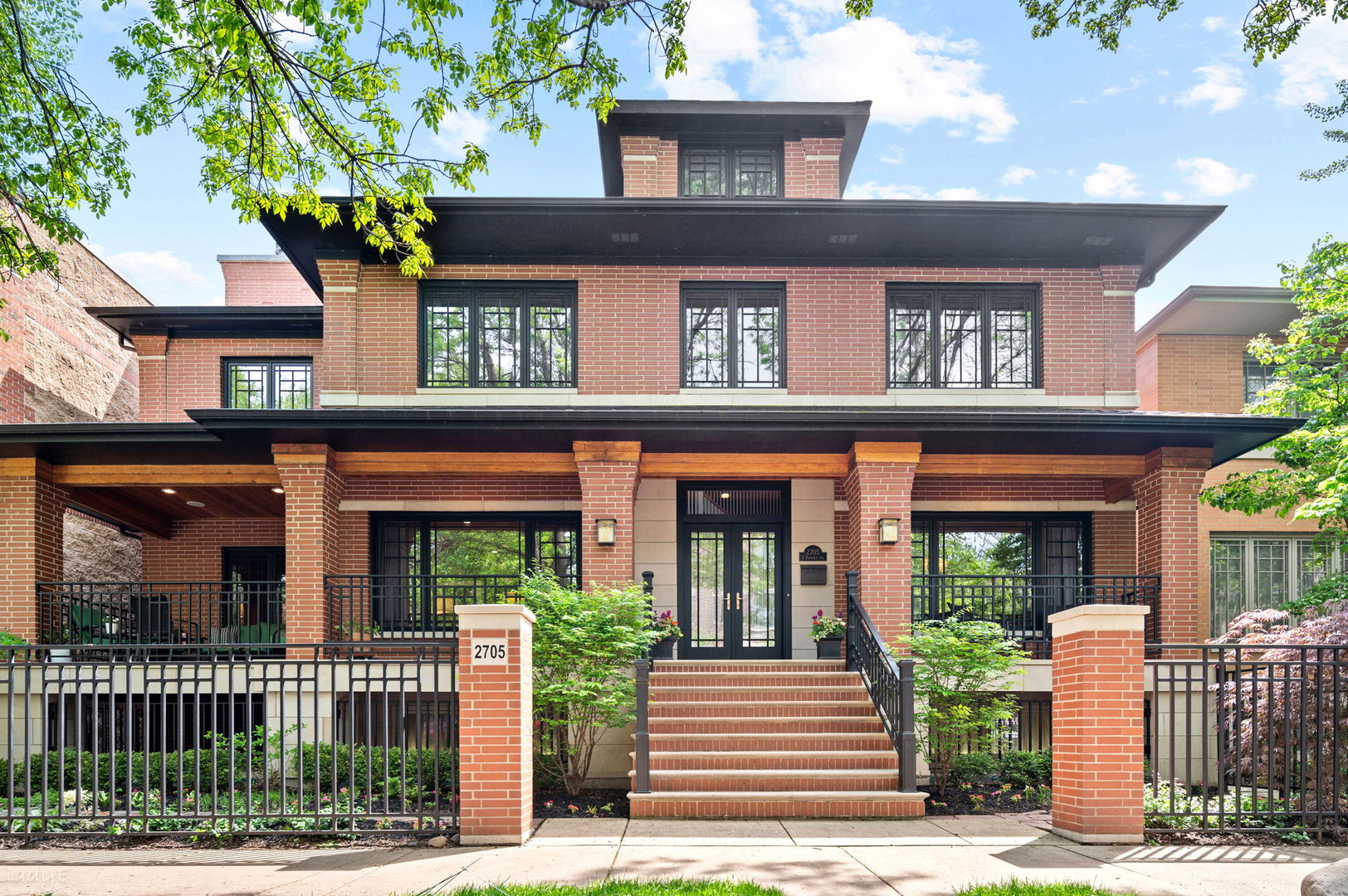 2705 North Bosworth Avenue Chicago IL 60614
