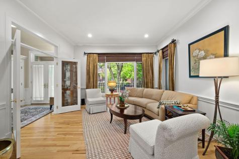 2705 North Bosworth Avenue Chicago IL 60614