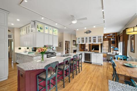 2705 North Bosworth Avenue Chicago IL 60614
